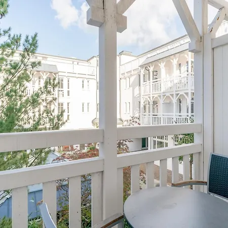Apartment Schoene In Mit Balkon