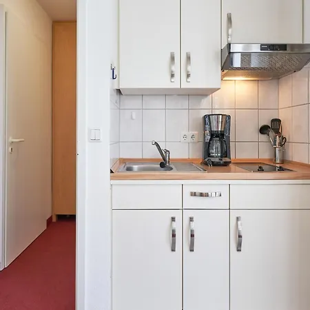 Schoene In Mit Balkon Apartment *